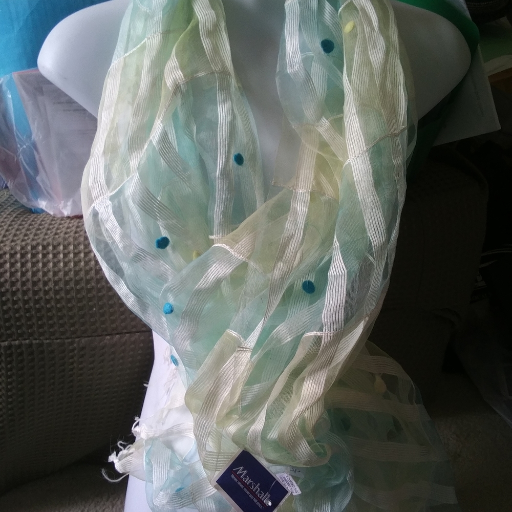 COPY - Adidas Hat $28 1Size + free scarf . - Picture 6 of 7